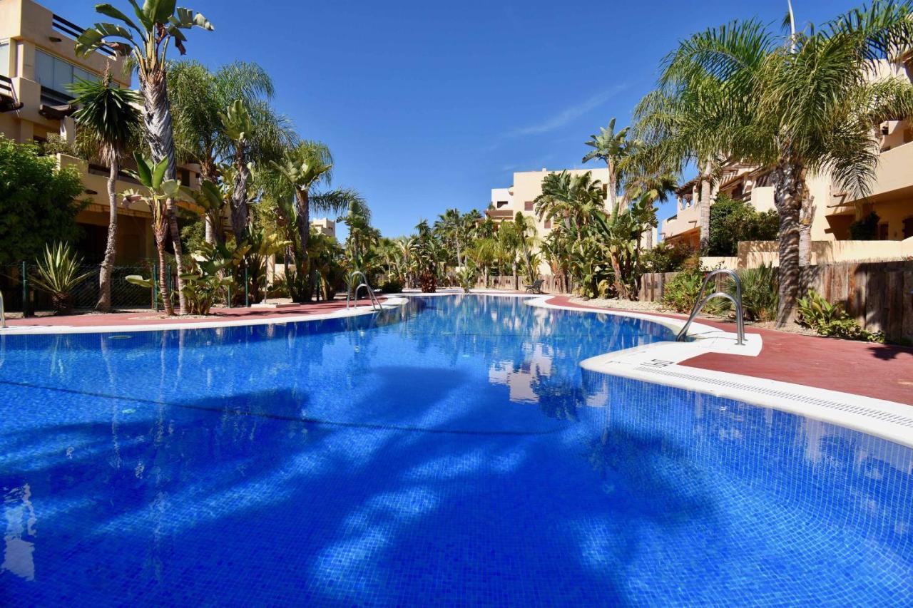 Bahia Marinas - Tu Hogar Con Jardin Privado! Apartment Вера Екстериор снимка