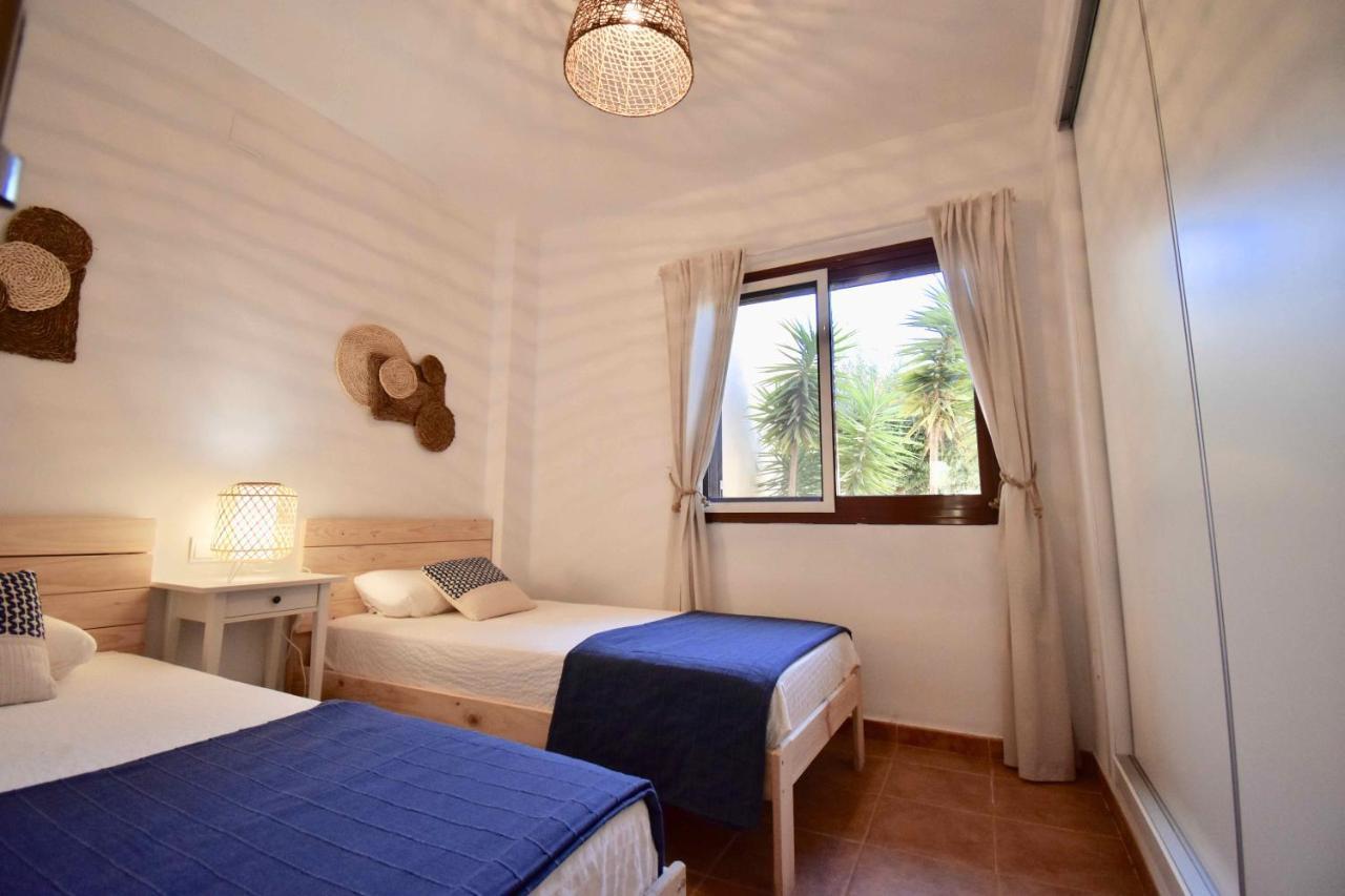 Bahia Marinas - Tu Hogar Con Jardin Privado! Apartment Вера Екстериор снимка