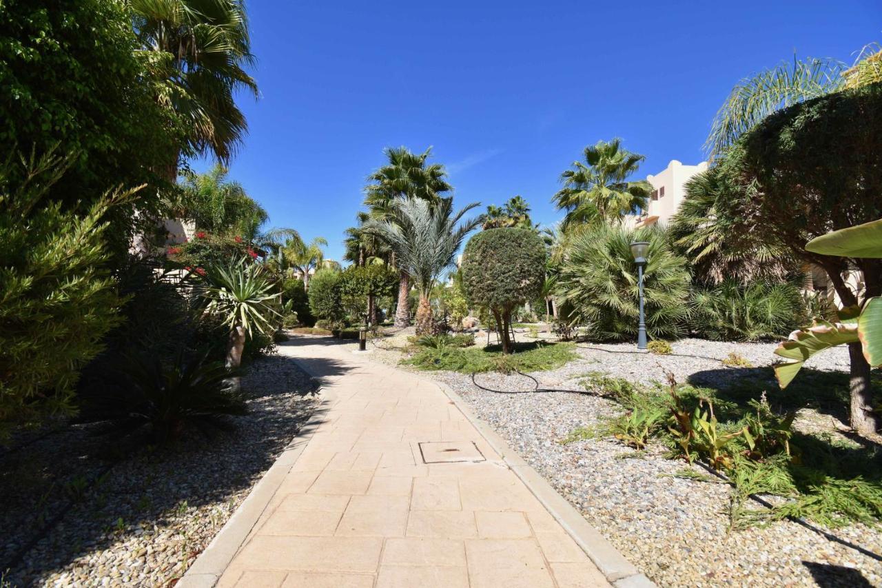 Bahia Marinas - Tu Hogar Con Jardin Privado! Apartment Вера Екстериор снимка